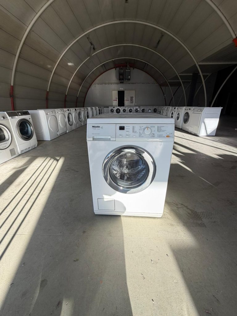 Miele W 2203 Wasmachine | A | 5 kg | Garantie 6 maanden